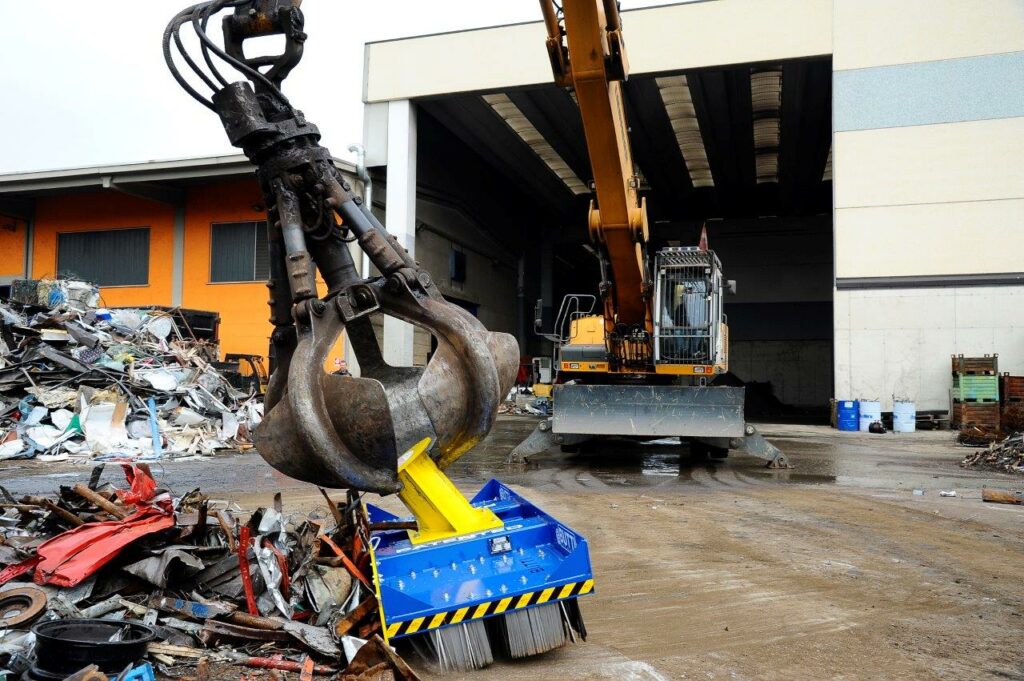 Polyp grab broom web